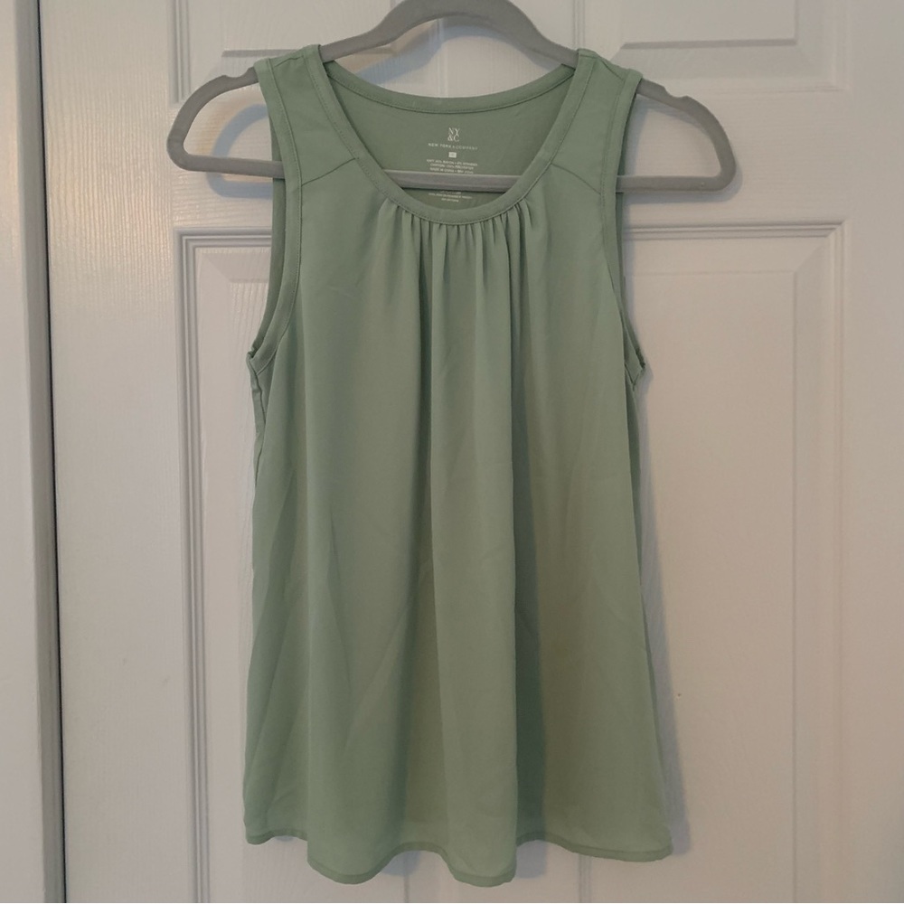 New York & Co Green Shell Tank